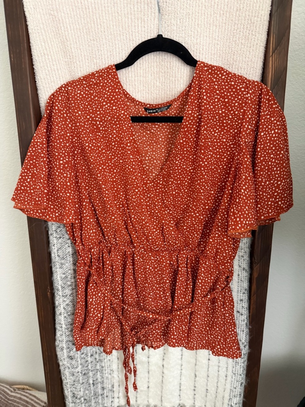 SHEIN Rust Polka Dot V-Neck Peplum Tie-Waist Top